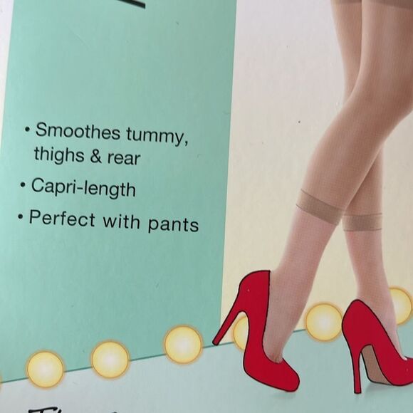 NWT Assets Footless Shaper size 6 color NuDE - Picture 4 of 6